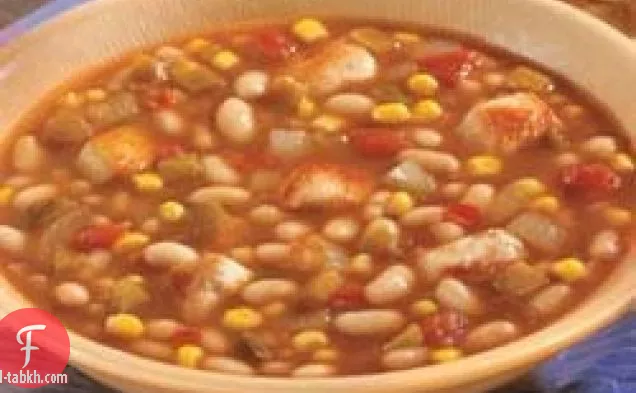 شوربة الدجاج والفاصوليا البيضاء الجنوبية الغربية