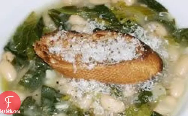 شوربة الفاصوليا البيضاء الإيطالية الكريمية
