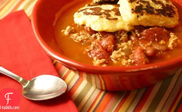 تركيا شبوتل الفلفل الحار مع الفلفل جاك الجبن كعكة الذرة القبعات العالية