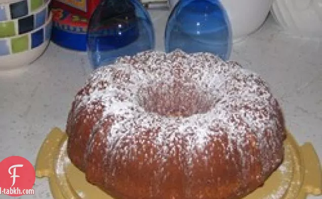 سبعة المتابعة Cake كعكة الثاني