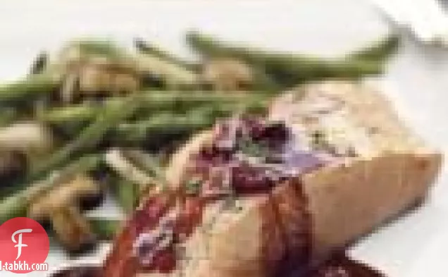 الفاصوليا الخضراء المشوية والفطر