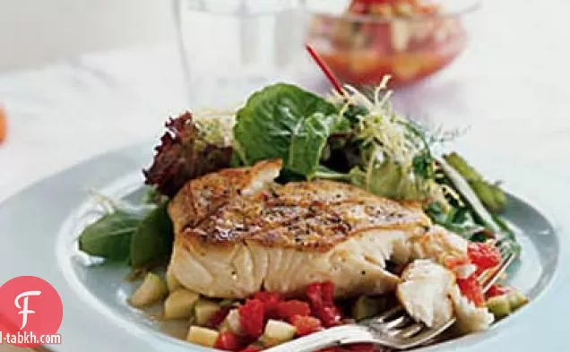 سمك الهلبوت المقلي مع صلصة الجازباتشو