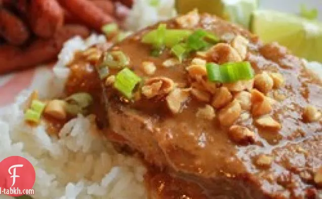 طباخ بطيء التايلاندية الفول السوداني لحم الخنزير