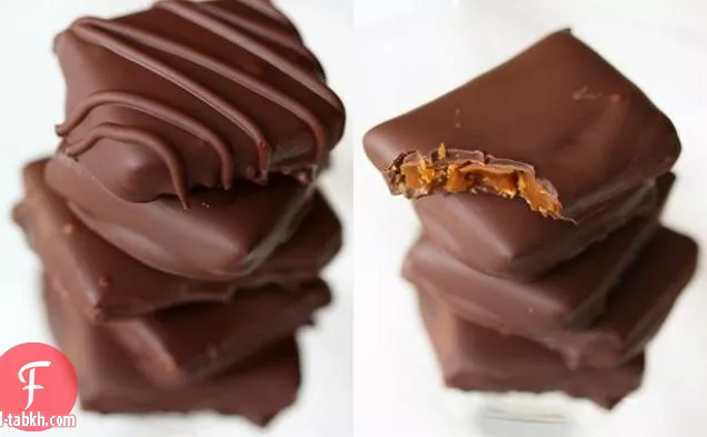 حلوى مغطاة بالشوكولاتة