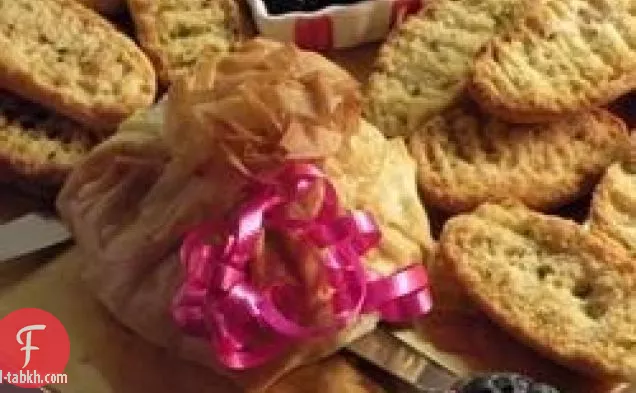 خبز بري في فيلو مع صلصة المانجو