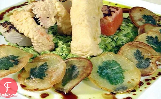السمك والبطاطا مع زيت الريحان
