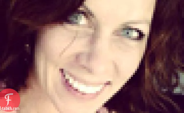 توفو الفول السوداني مع الكزبرة والأرز اللزج