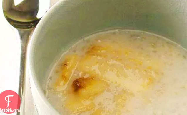 شوربة التابيوكا بجوز الهند الحلو مع الموز (تشي تشوي)