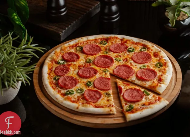 بيتزا مشوية مع الفطر, بانسيتا, وستراتشينو
