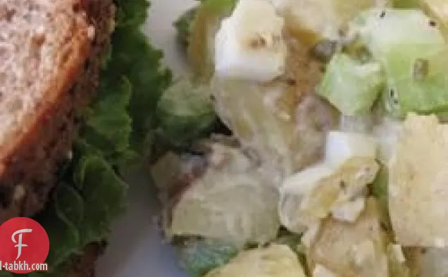 سلطة بطاطس صحية قديمة الطراز