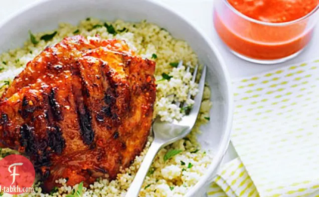 الكاجو روميسكو الدجاج الفخذين