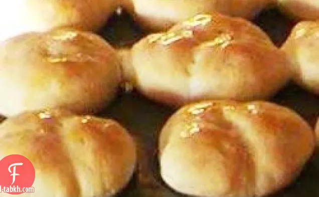 لفائف الخميرة أمي