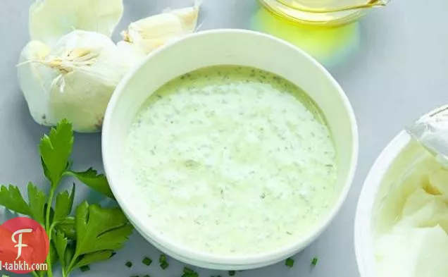 اليونانية الزبادي عشب خلع الملابس