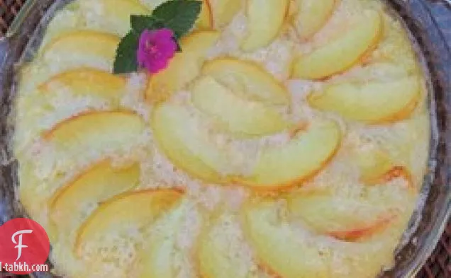 فطيرة خبز خوخي