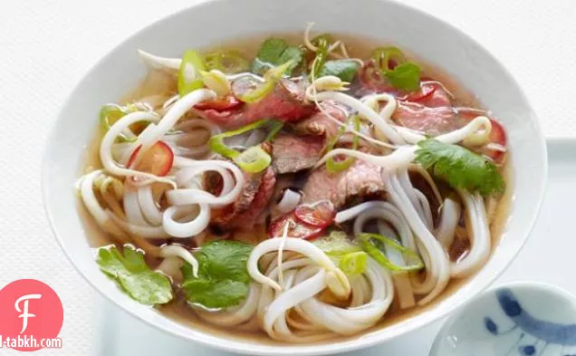 حساء المعكرونة الفيتنامية