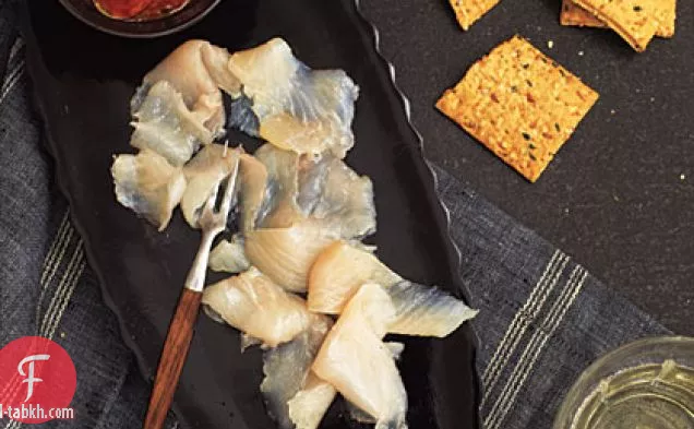 غرافلاكس الماكريل مع هريس الفلفل الأحمر المحمص