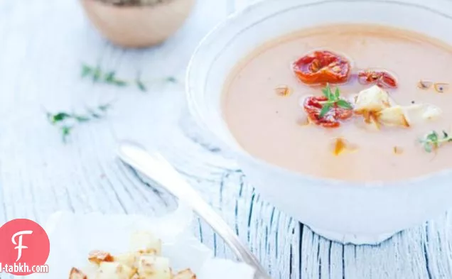 الأخضر الإرث الطماطم وحساء الكرفس