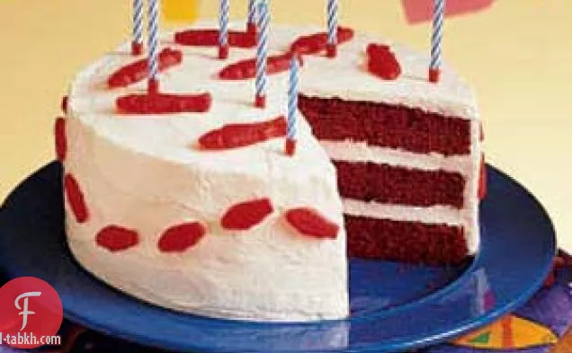 "مريب" كعكة المخملية الحمراء