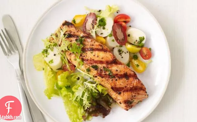 سمك السلمون المشوي على الطريقة الكوبية