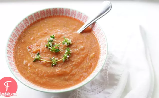 شوربة البصل والطماطم اللذيذة