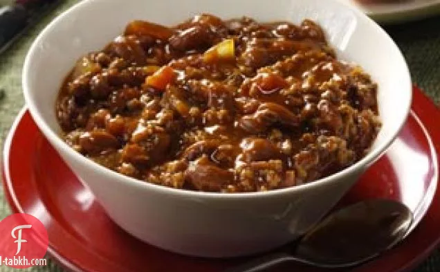 لحم البقر القلبية والفاصوليا الفلفل الحار