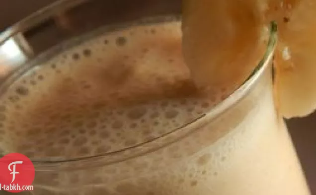 زبدة الفول السوداني الخالية من الألبان وعصير الموز