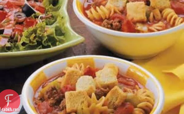 شوربة المعكرونة بالطماطم