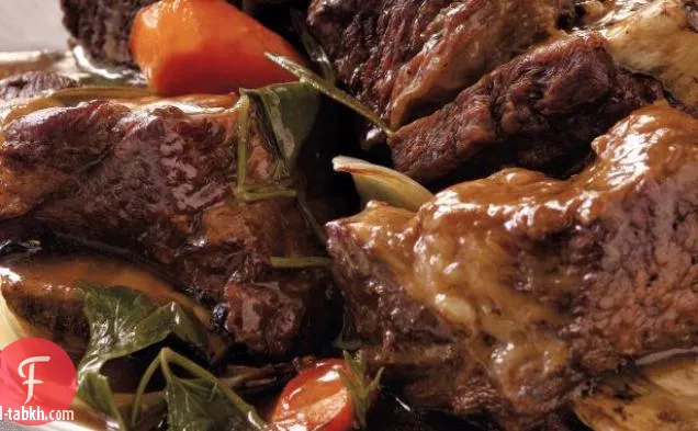طباخ بطيء الأضلاع القصيرة