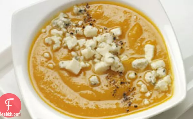 شوربة الجوز بالثوم المحمص