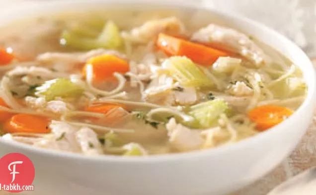 شوربة الدجاج والخضار