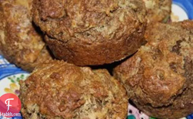 كعك النخالة مع القهوة