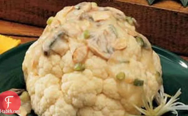 القرنبيط مع صلصة الفطر واللوز