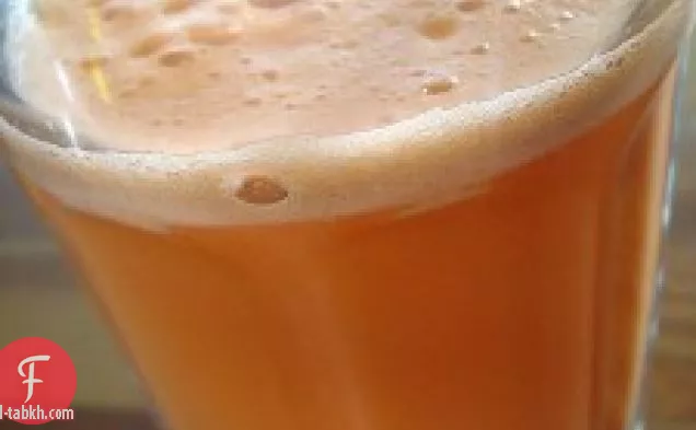 شوربة عصير الجزر والزنجبيل