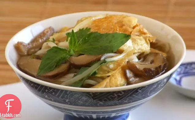 الفيتنامية المقلية حساء الفول الرائب (هو تيو تشاي)