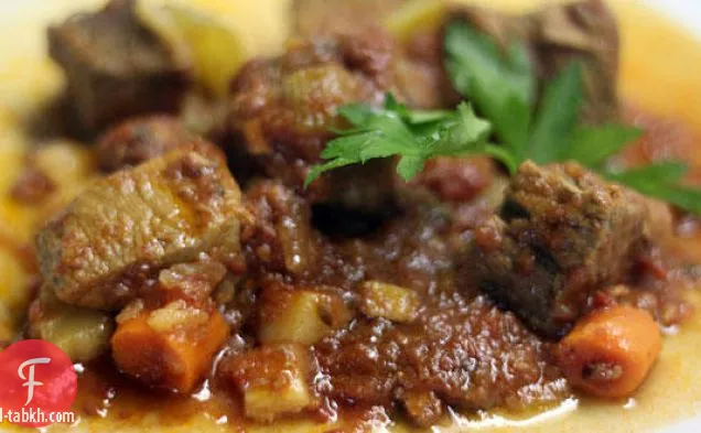 وجبة طباخ بطيء: يخنة لحم البقر
