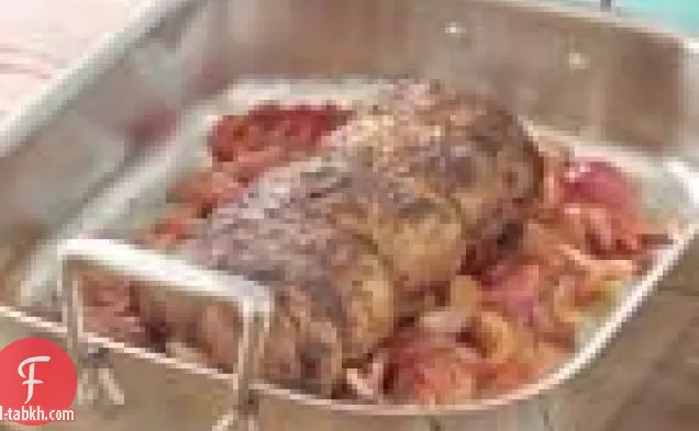 الخاصرة لحم الخنزير المشوي مع الموز المقلي