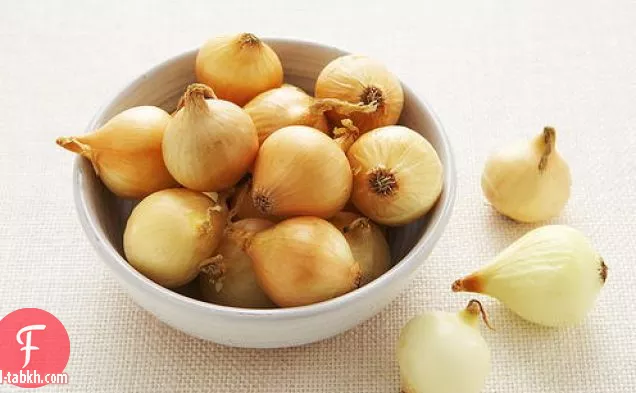 بصل أبيض مطهو ببطء-بصل مزجج