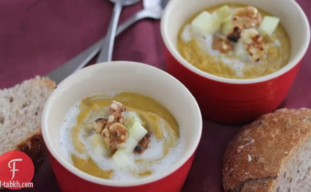 وصفة شوربة العدس النباتية المتبلة {نادي الوصفة السرية}