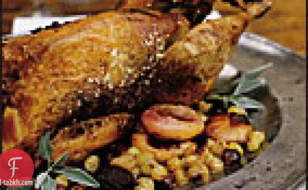 دجاجة غينيا مع ثمار الخريف