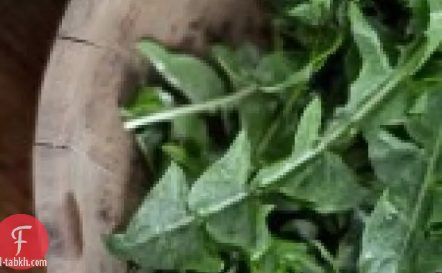 التفاح والكمثرى سوتيه في الزبدة