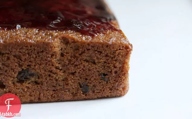 كعكة مربى بلاك بيري مع كريمة الزبدة المرنغ السويسرية