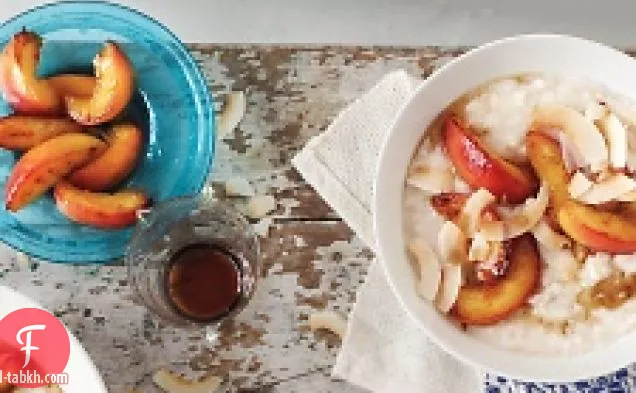 بودنغ فطور جوز الهند مع نكتارين سوتيه