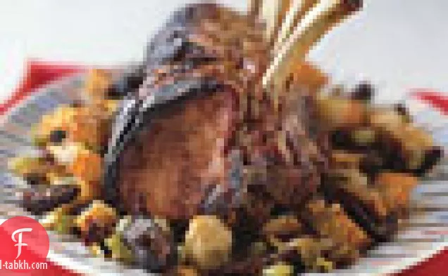 ضلع لحم الخنزير مشوي مع حشوة التين والفستق