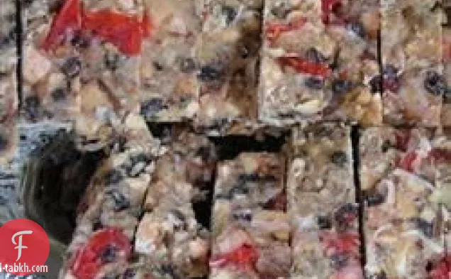 الجليد مربع كعكة الفاكهة