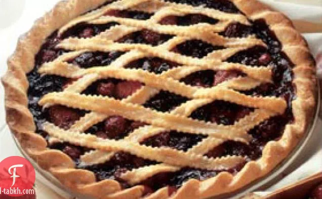 مختلطة التوت اللوز فطيرة