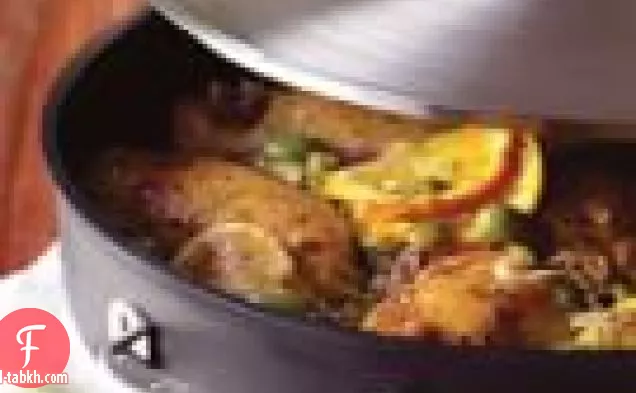 دجاج مطهو ببطء مع صلصة نبيذ البحر الأبيض المتوسط