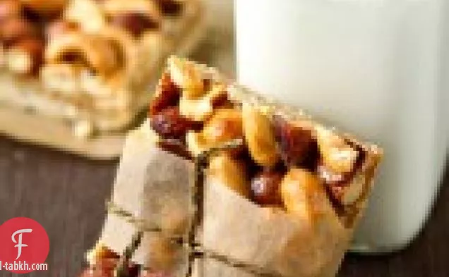 العسل الجوز القضبان