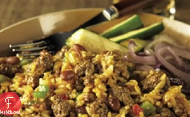 لحم البقر مع الفاصوليا الحمراء والأرز