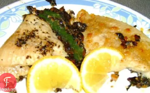 سمك السلور مع الفطر والسبانخ حشو