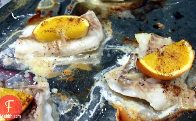 سمك القد البحر الأبيض المتوسط مع المعكرونة بيني قذف